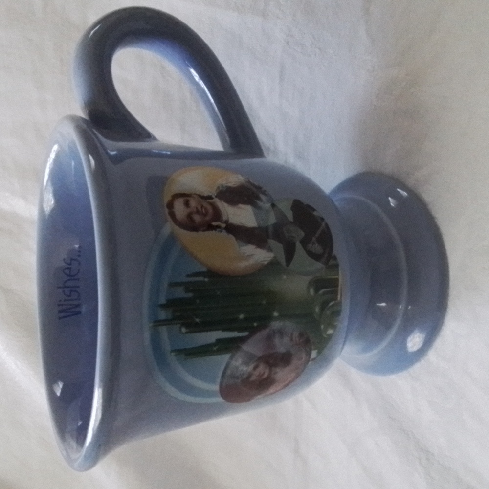 Wizard of Oz Blue 12 oz Pedestal Mug